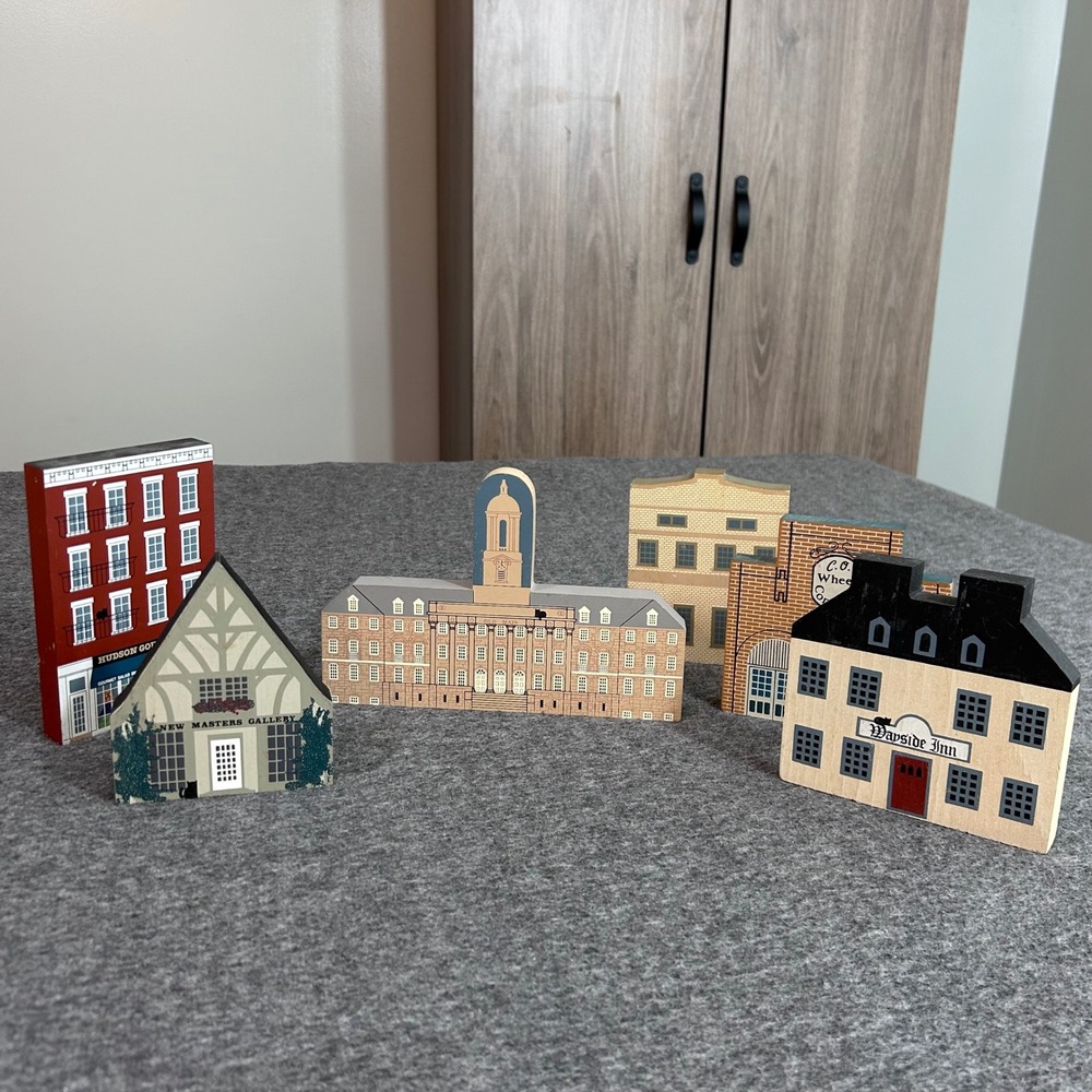 The Cats Meow Village Lot of 6 Vintage Wooden Shelf Sitters Old Main Wayside Inn